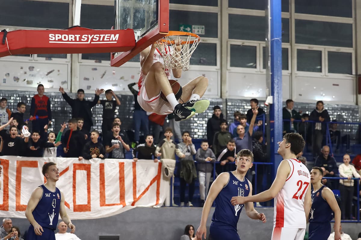 Metalac obezbedio opstanak